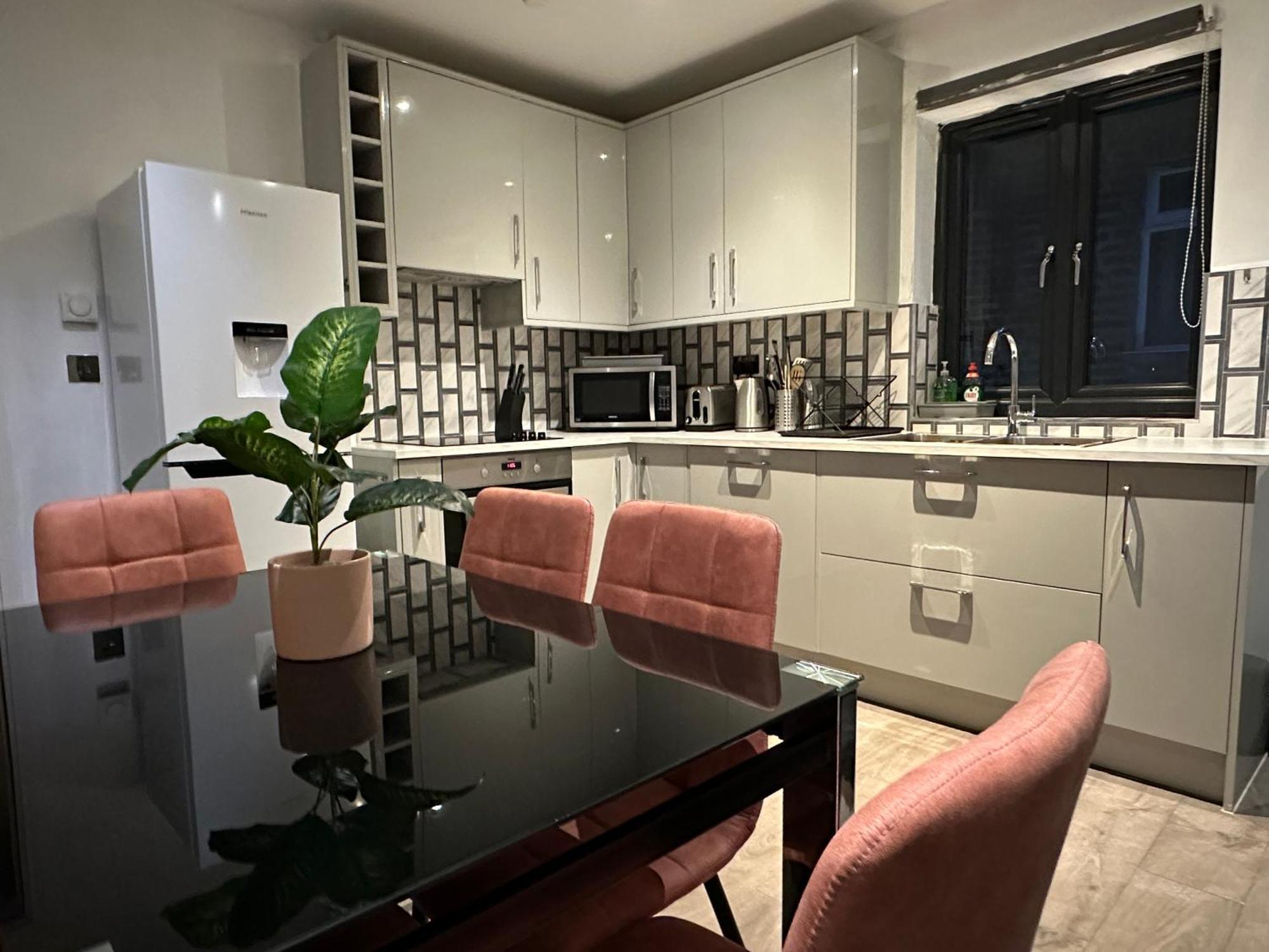 런던 Luxurious Hidden Gem In Wandsworth 아파트 외부 사진