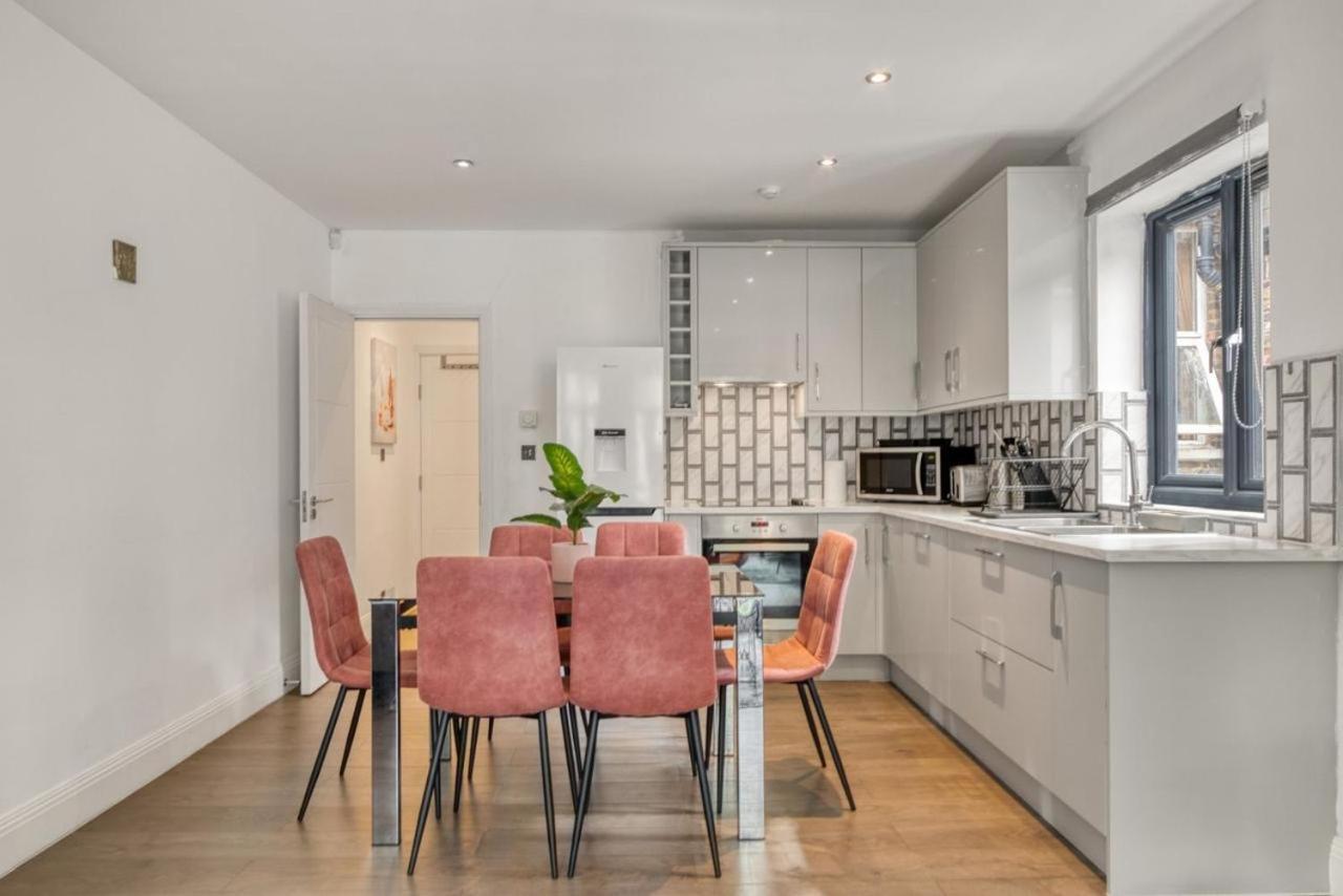 런던 Luxurious Hidden Gem In Wandsworth 아파트 외부 사진
