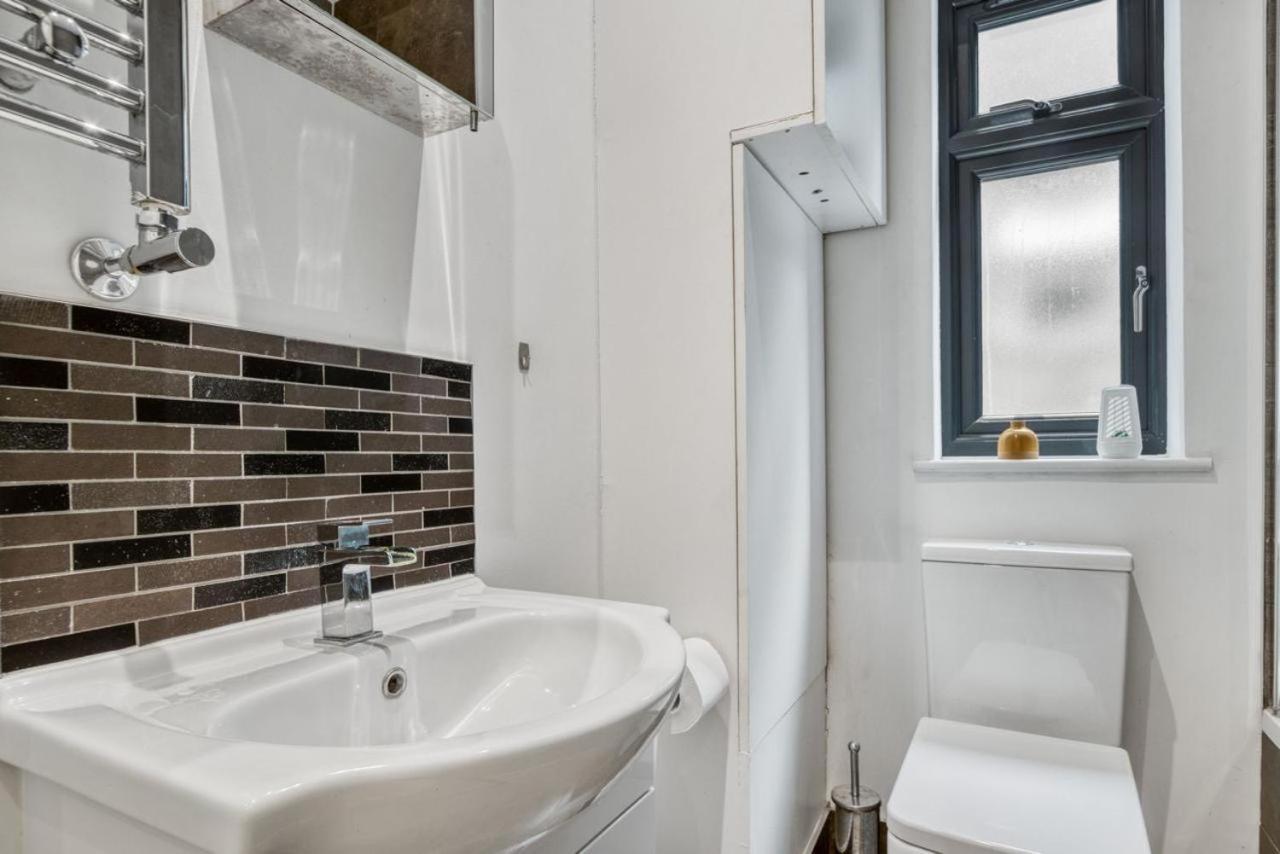 런던 Luxurious Hidden Gem In Wandsworth 아파트 외부 사진